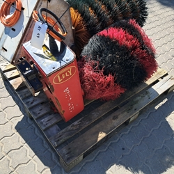 1 stk. brugt Lely kobørste med motor, Nr. 43
